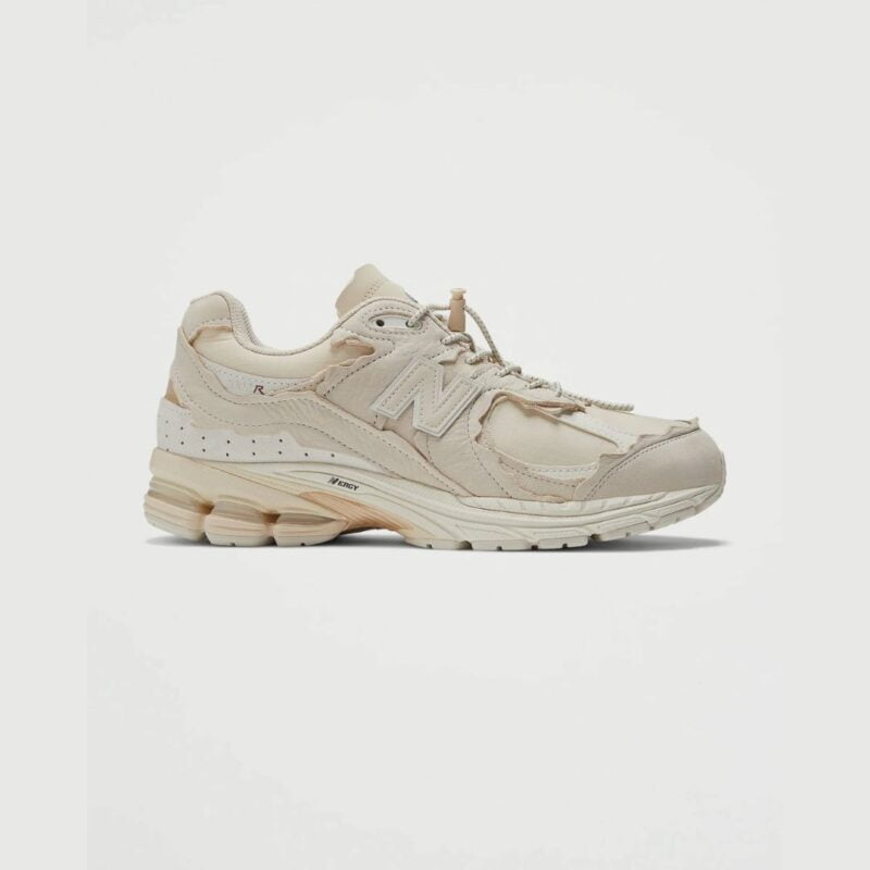 New Balance 2002R
