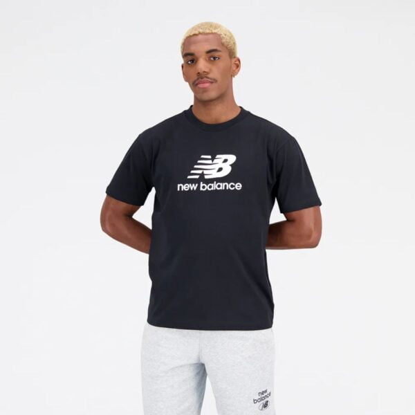 camiseta new balance preto