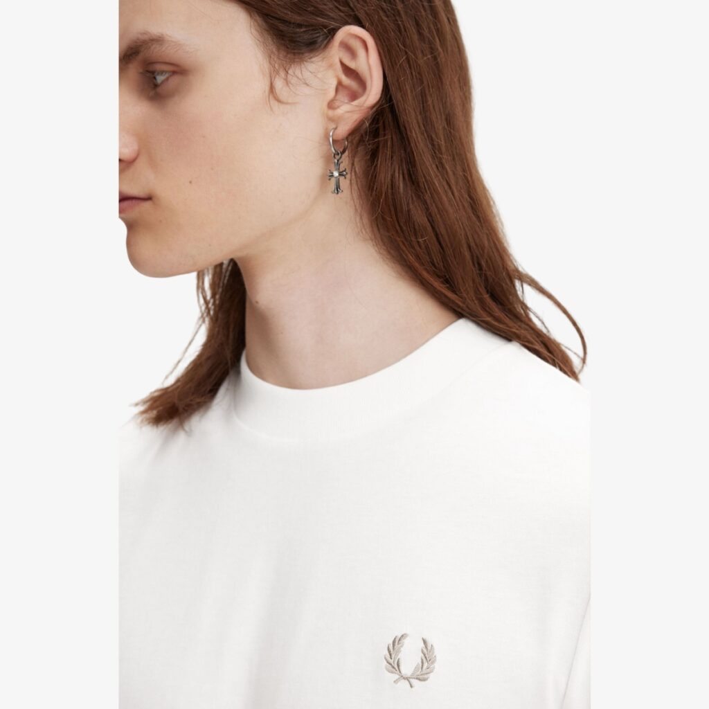 camiseta fred perry branca