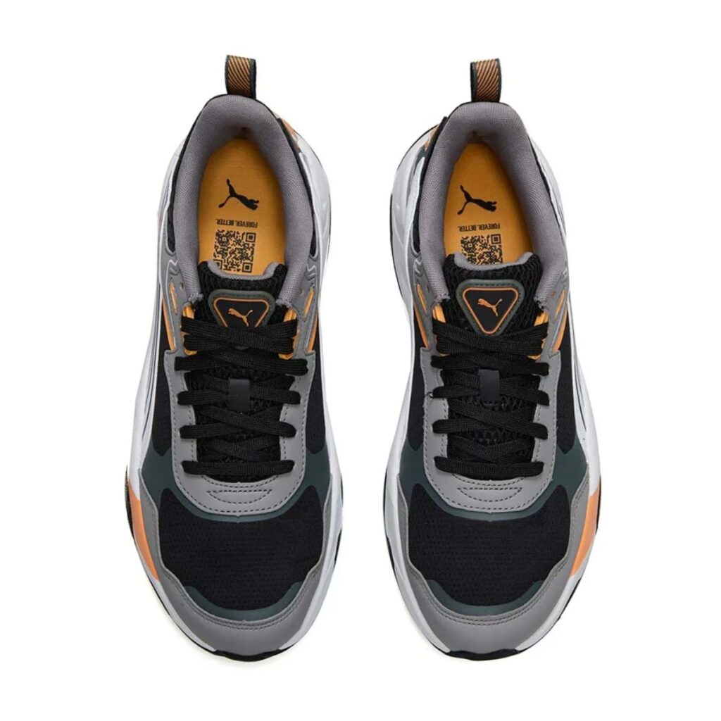 O Puma Trinity Desert Road é um tênis que combina estilo contemporâneo com funcionalidade, perfeito para quem busca um calçado versátil e confortável para o dia a dia. Seja para explorar as ruas da cidade ou curtir um passeio no parque, o Trinity Desert Road te acompanhará com estilo e segurança.
