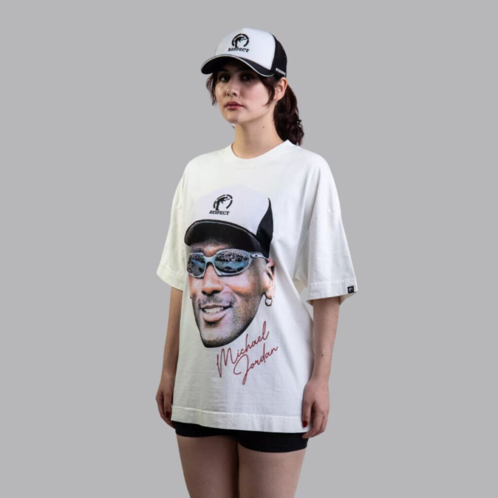 Imortalize a lenda com a Camiseta Respect Brand Face Oversized Michael Jordan Off-White!