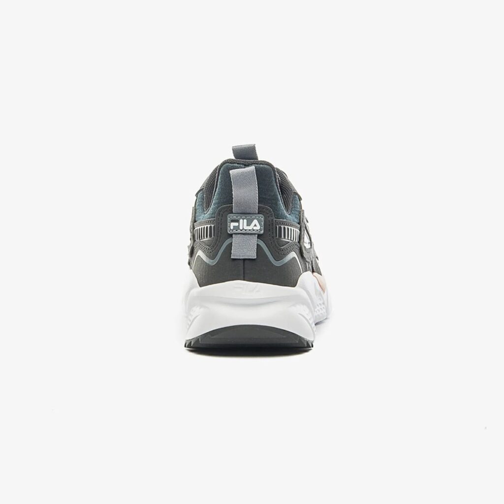 Fila Venture Tracer