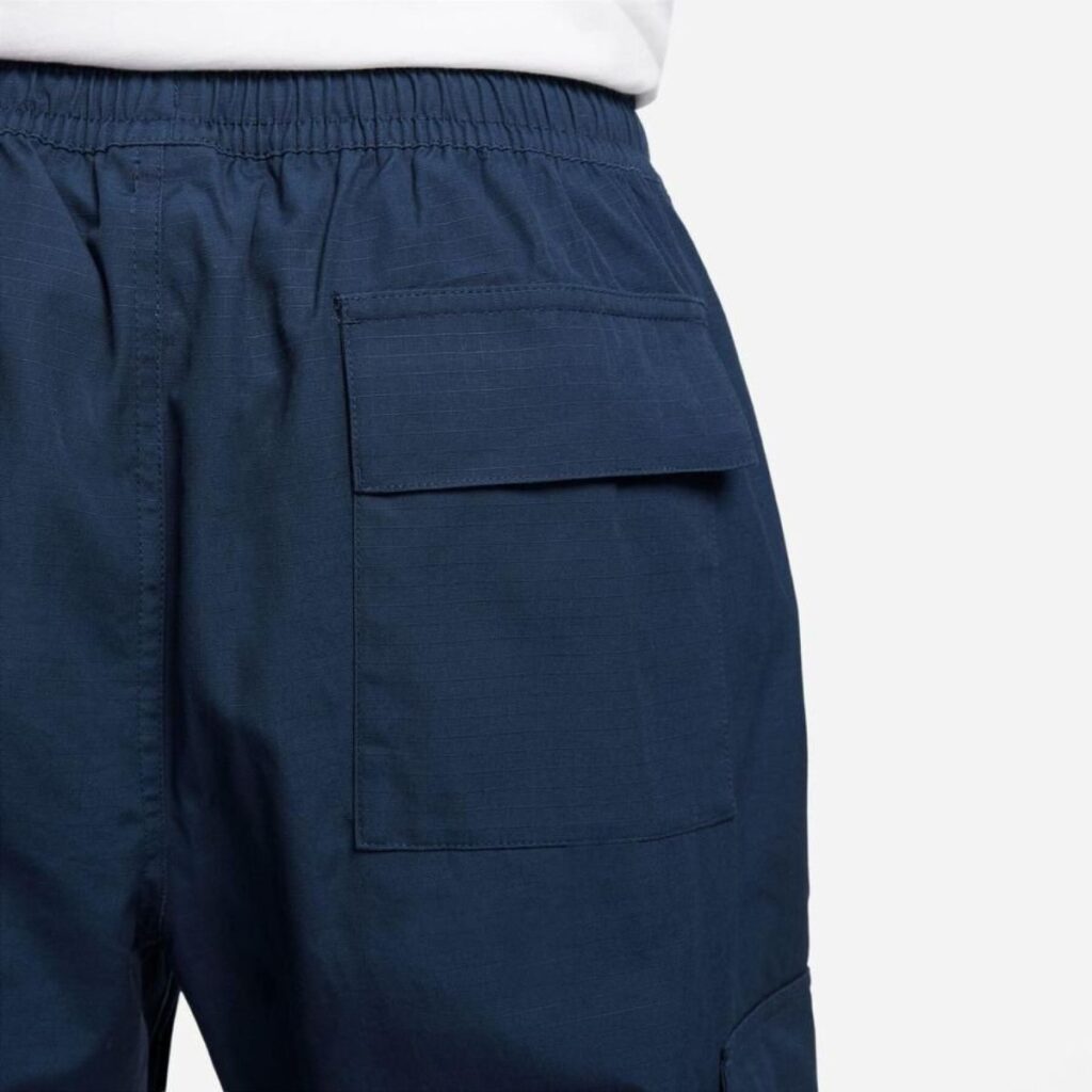 Calça Nike Club Woven Cargo Masculina