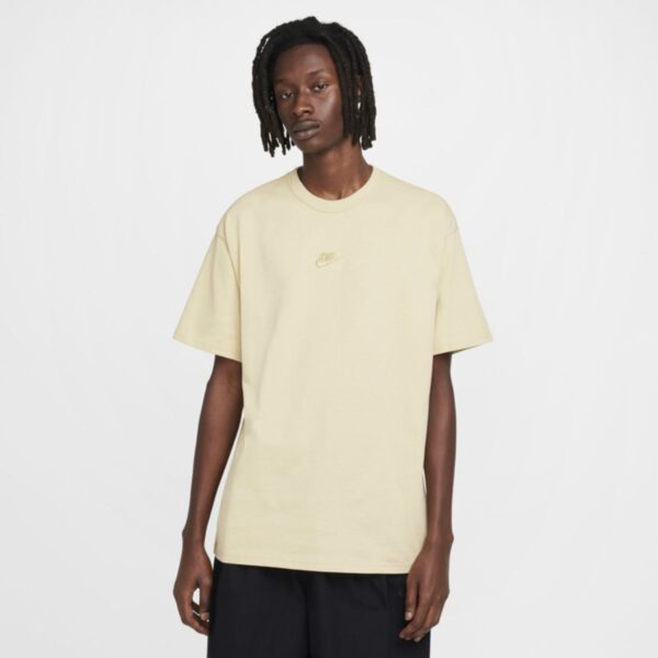 Camiseta Nike Sportswear Premium Essentials Bege