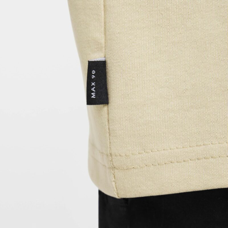 Camiseta Nike Sportswear Premium Essentials Bege