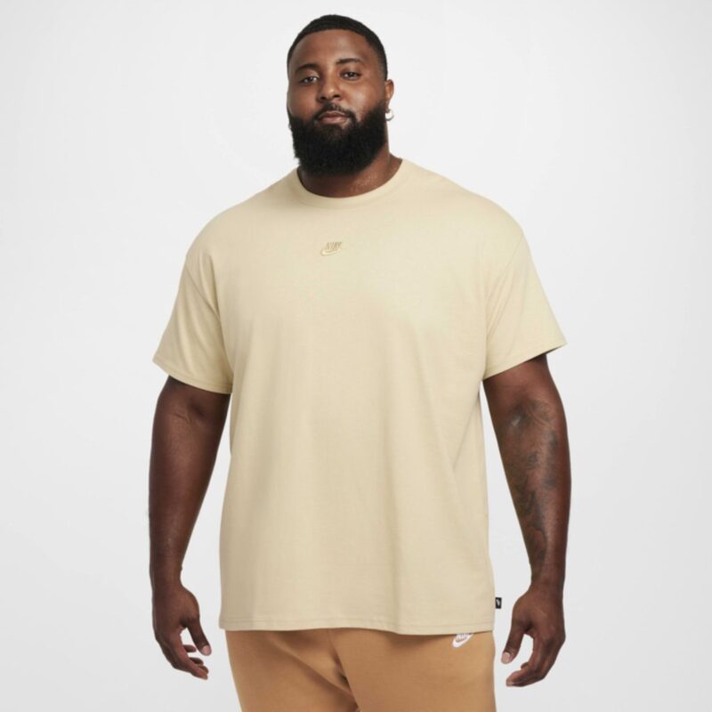 Camiseta Nike Sportswear Premium Essentials Bege