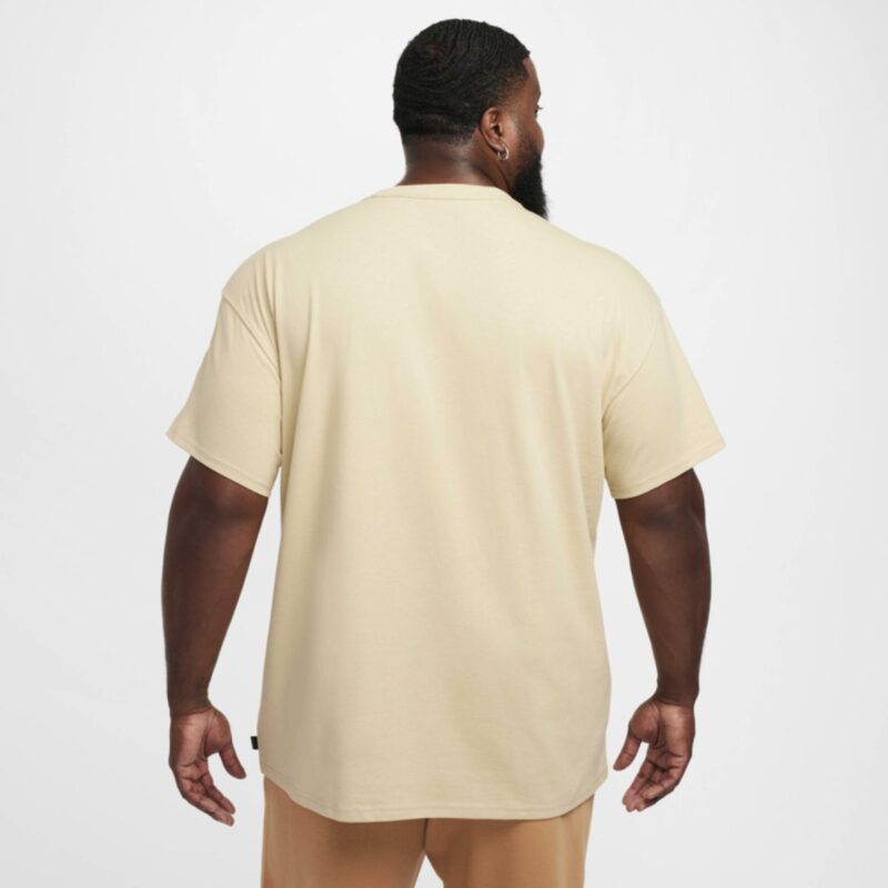Camiseta Nike Sportswear Premium Essentials Bege