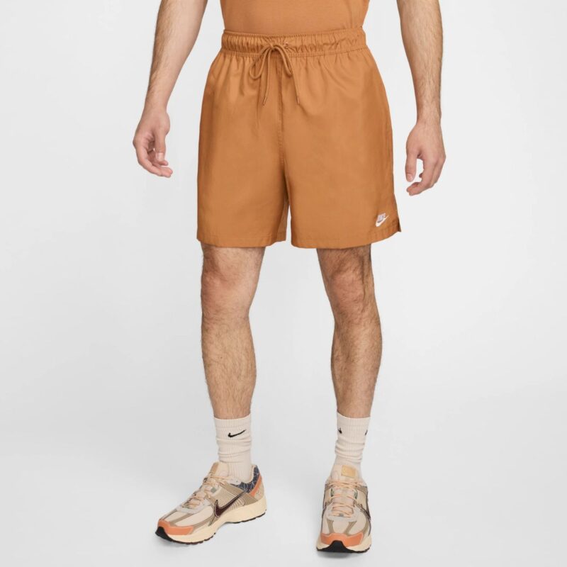 Shorts Nike Club Flow Marrom