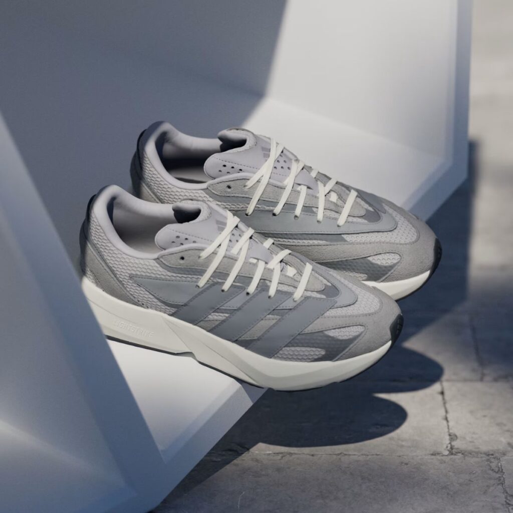Adidas Lightblaze
