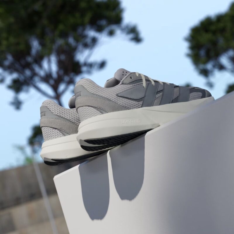 Adidas Lightblaze