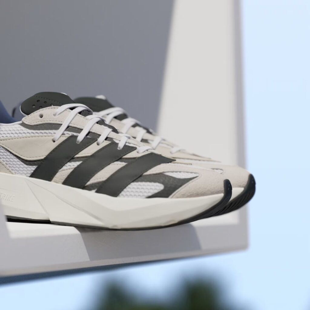 Tênis Adidas Lightblaze