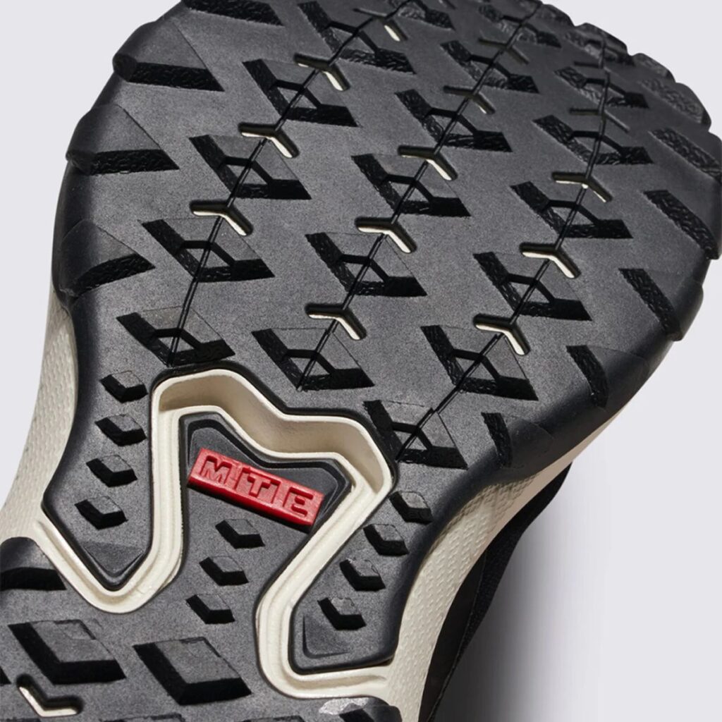 Vans Crosspath Mte Black White