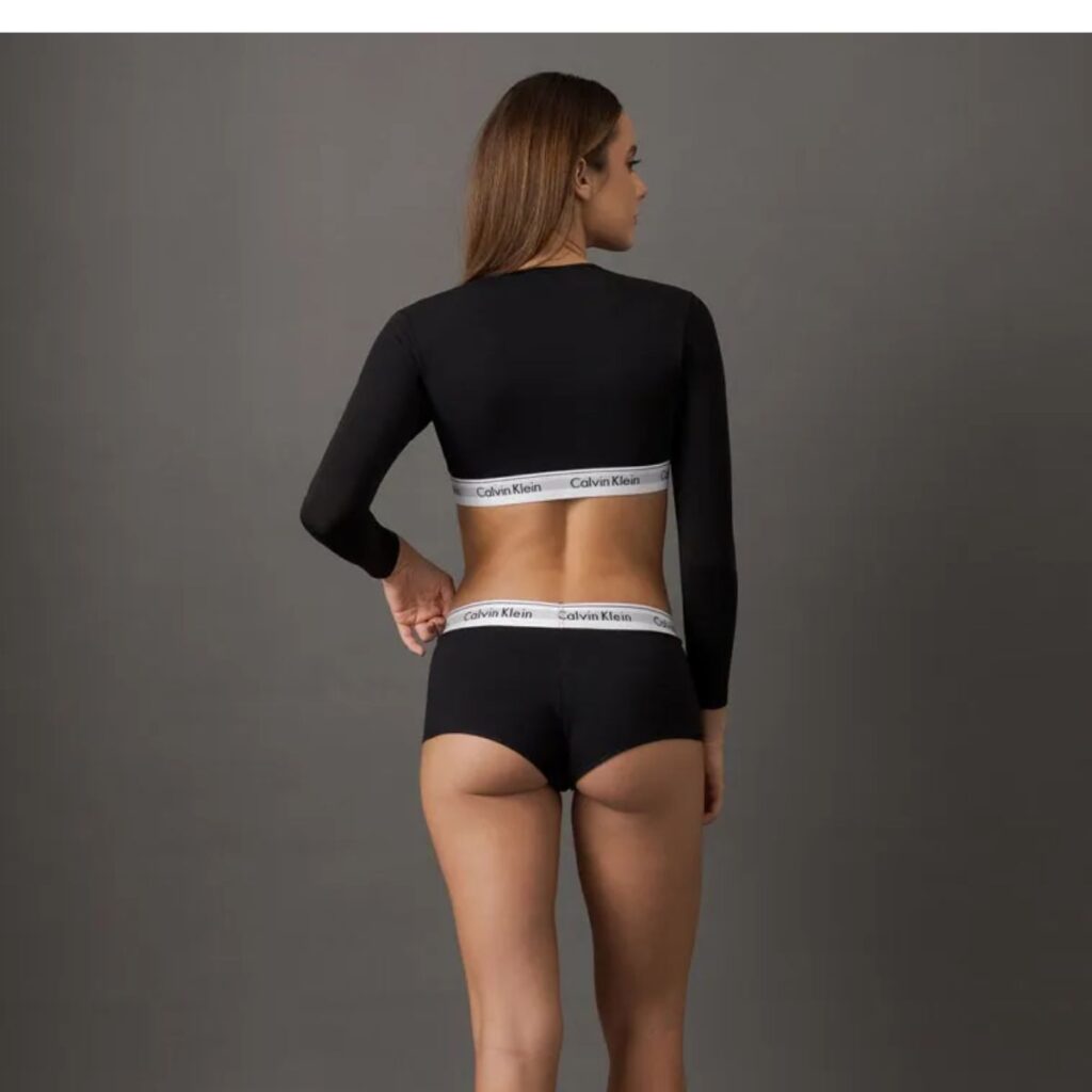 Top Calvin Klein Manga Longa