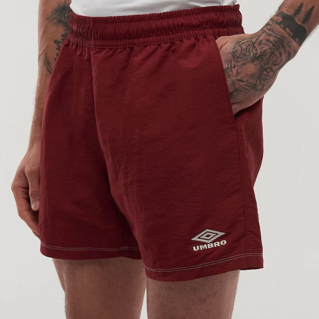 Shorts Umbro 92 Unissex Bordo
