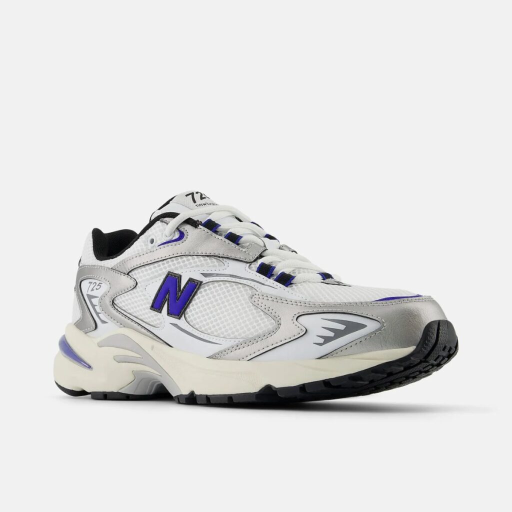 Tênis New Balance 725