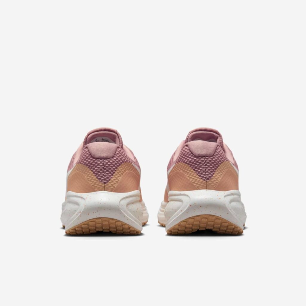 Tênis Nike Revolution 8 Feminino