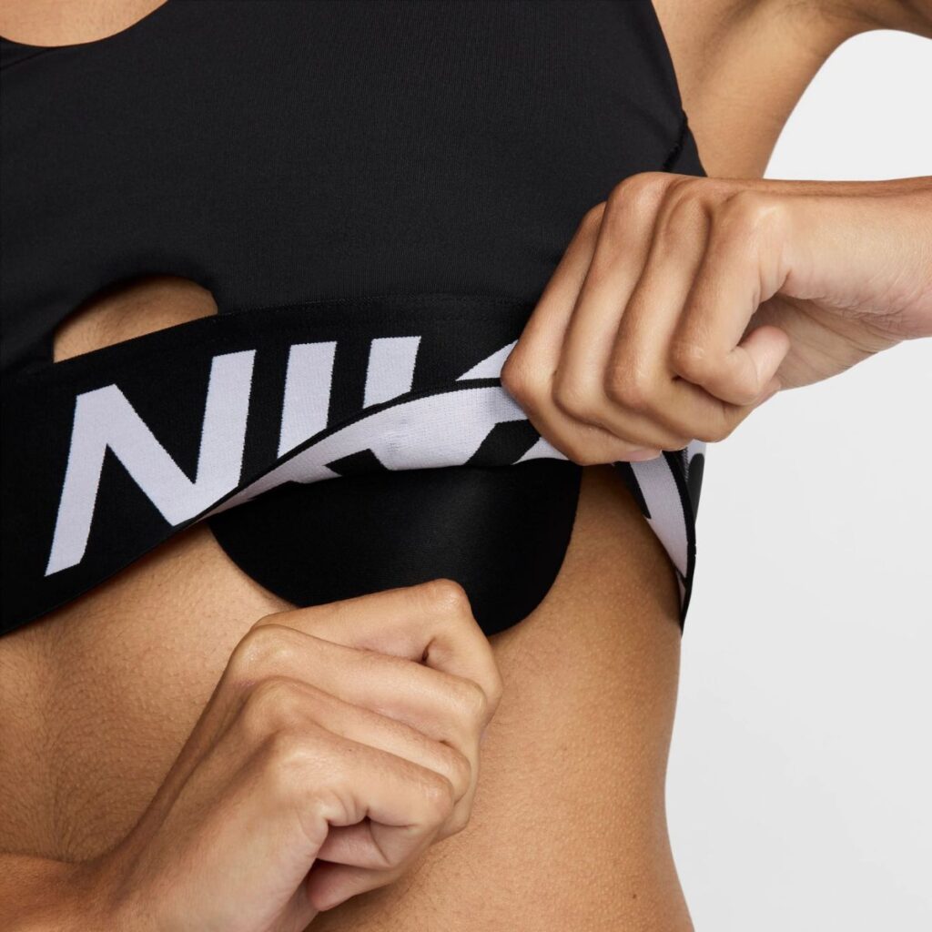 Top Nike Pro Indy Plunge Feminino