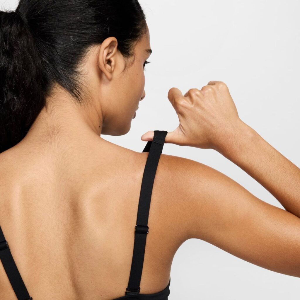 Top Nike Pro Indy Plunge Feminino