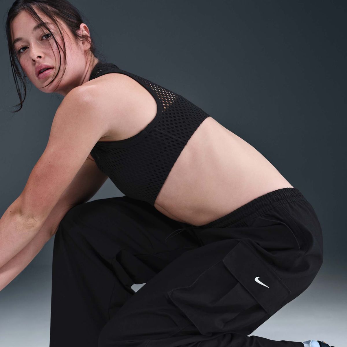 Calça Cargo Nike Sportswear Woven Feminina