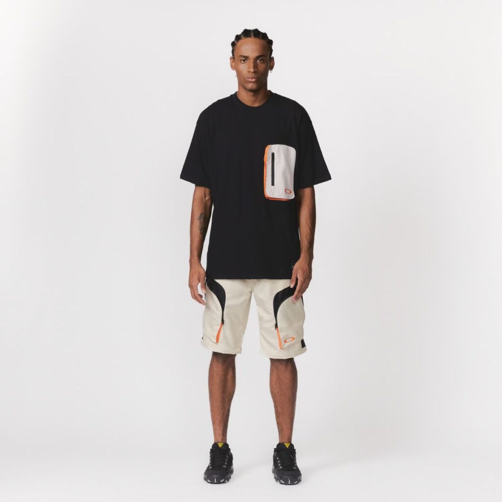 Camiseta Oakley New Explorer Zip Preto