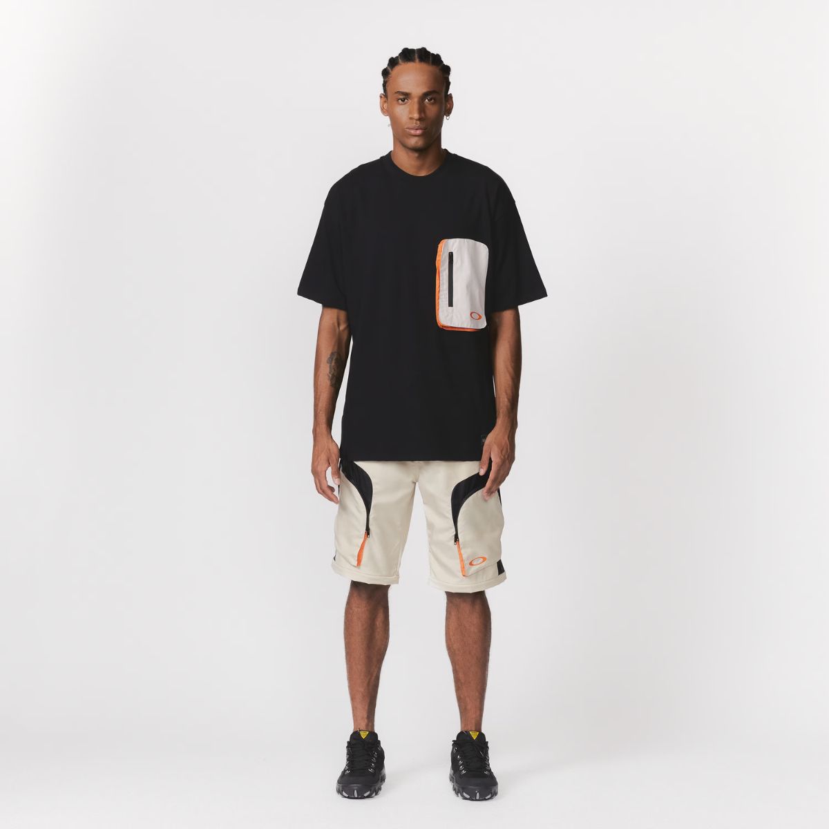 Camiseta Oakley New Explorer Zip Preto