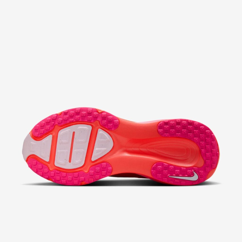Nike Vomero 18 "Bright Crimson Hyper Pink"