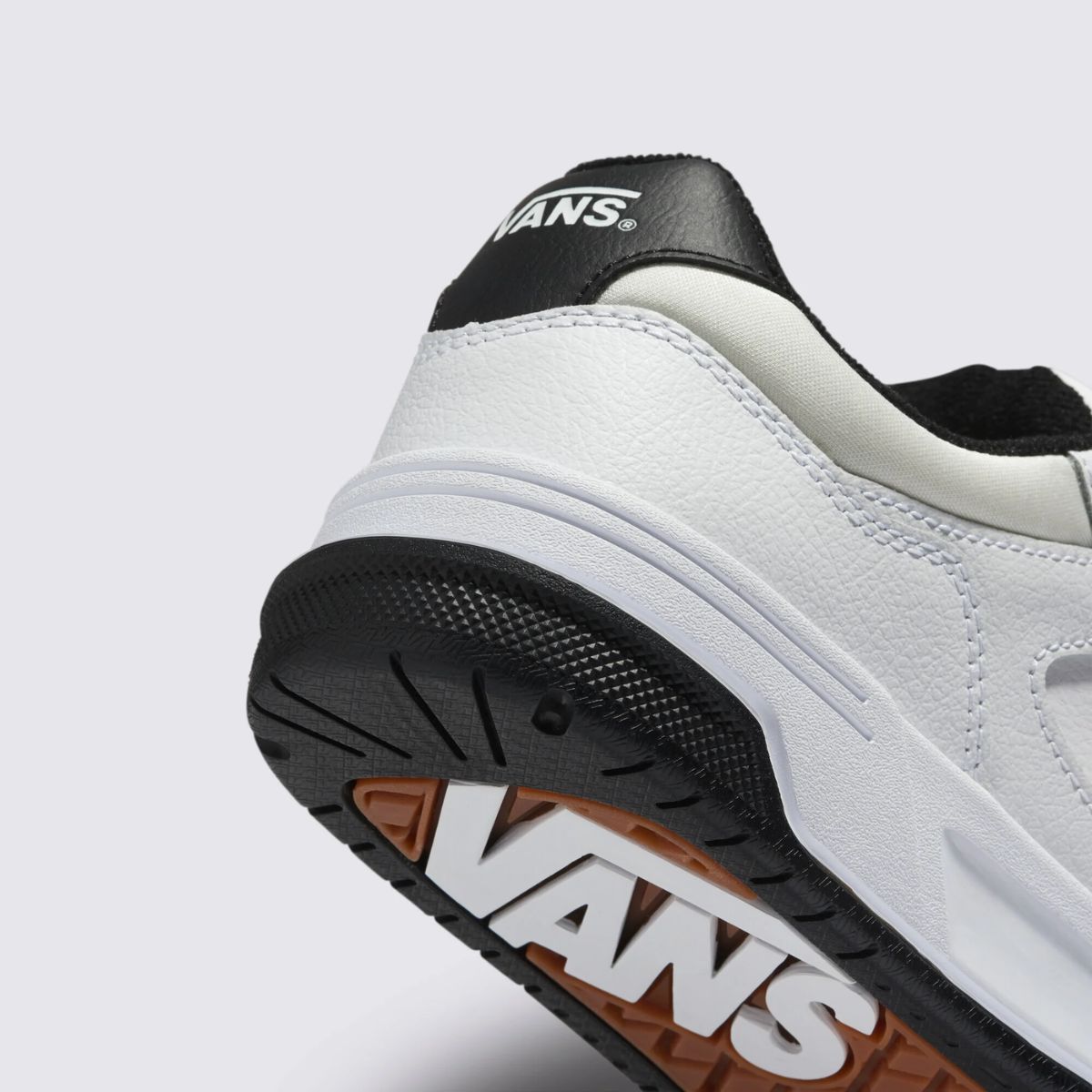 Vans Upland White Black