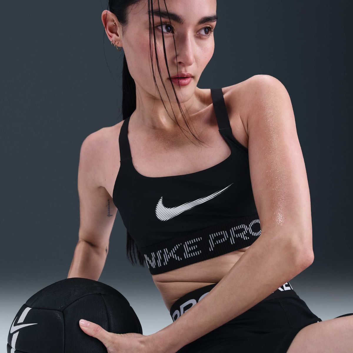 Top Nike Pro Feminino