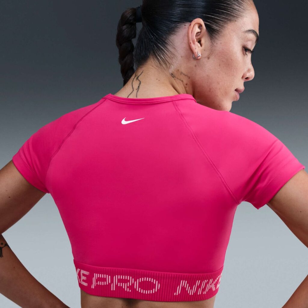 Camiseta Dri-FIT Nike Pro Feminina