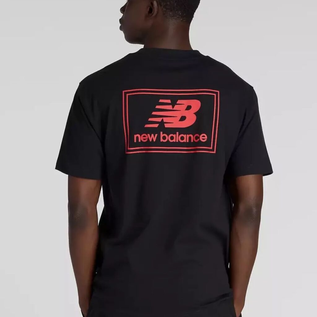 Camiseta New Balance Woven Label