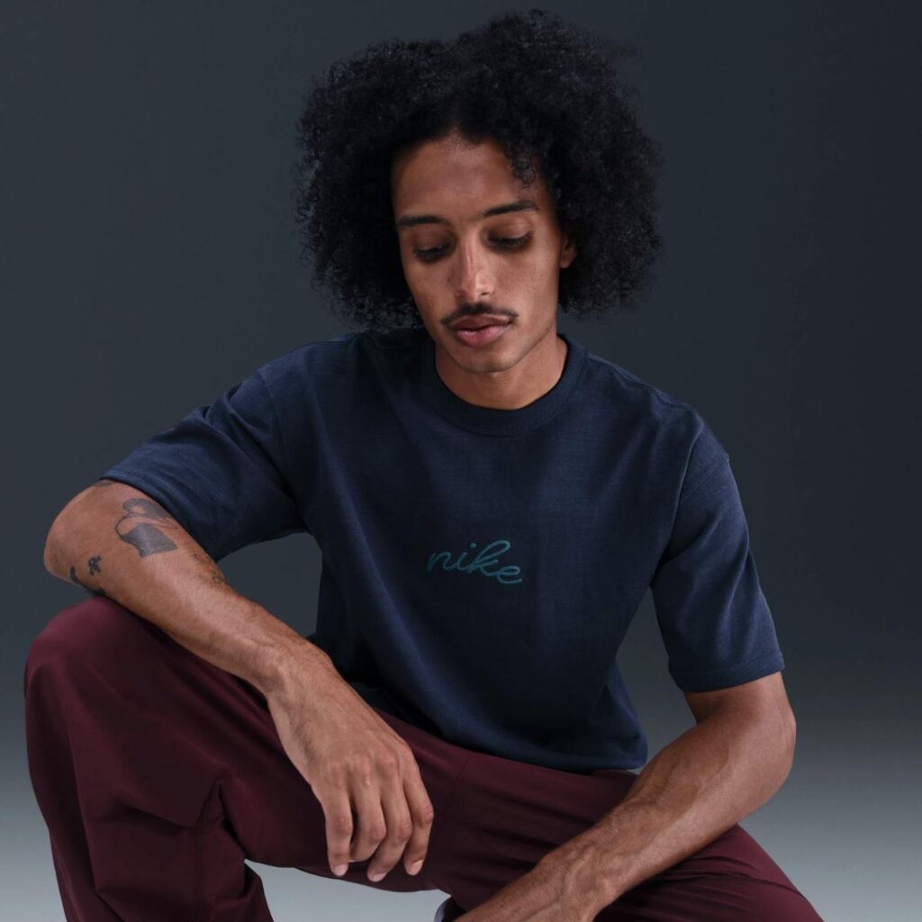 Camiseta Nike Sportswear Essential Masculina