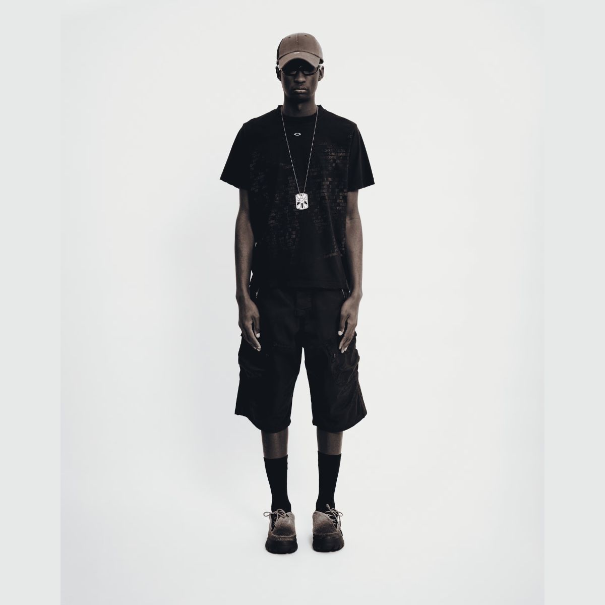 Camiseta Oakley X Piet Caution Ripped Full Preto