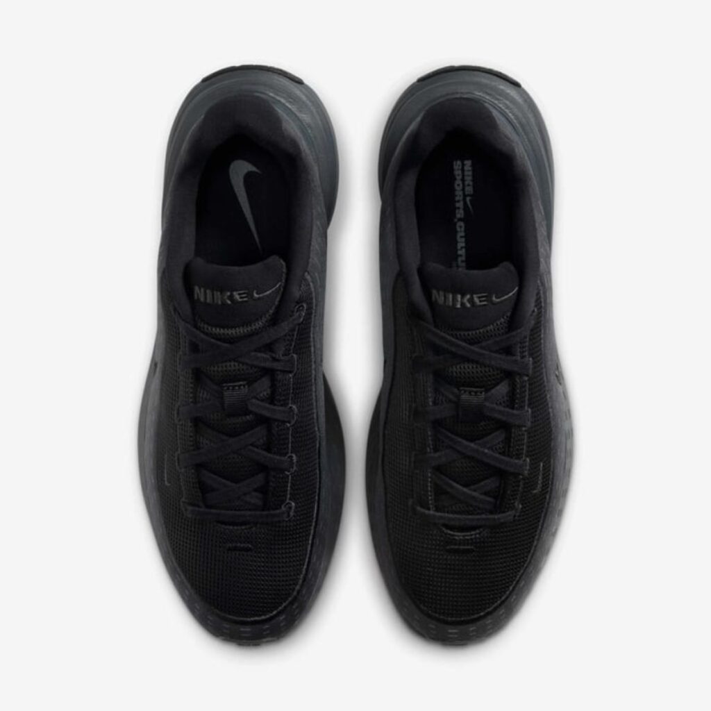 Nike Uplift "Triple Black"