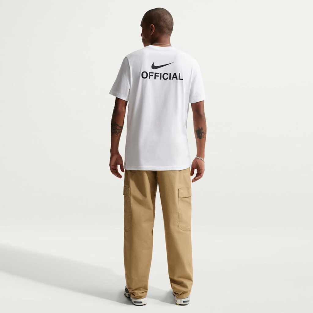 Camiseta Nike Sportswear Official Masculina