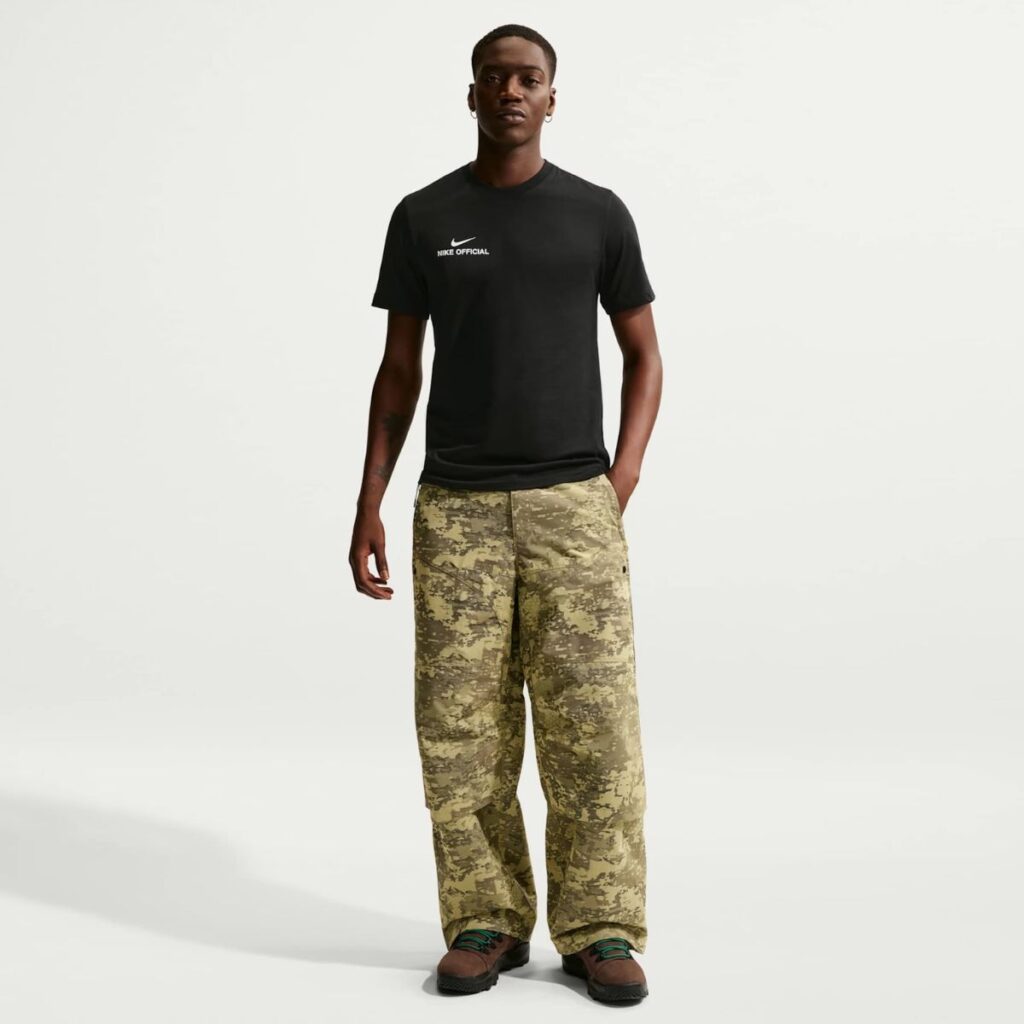 Camiseta Nike Sportswear Official Masculina