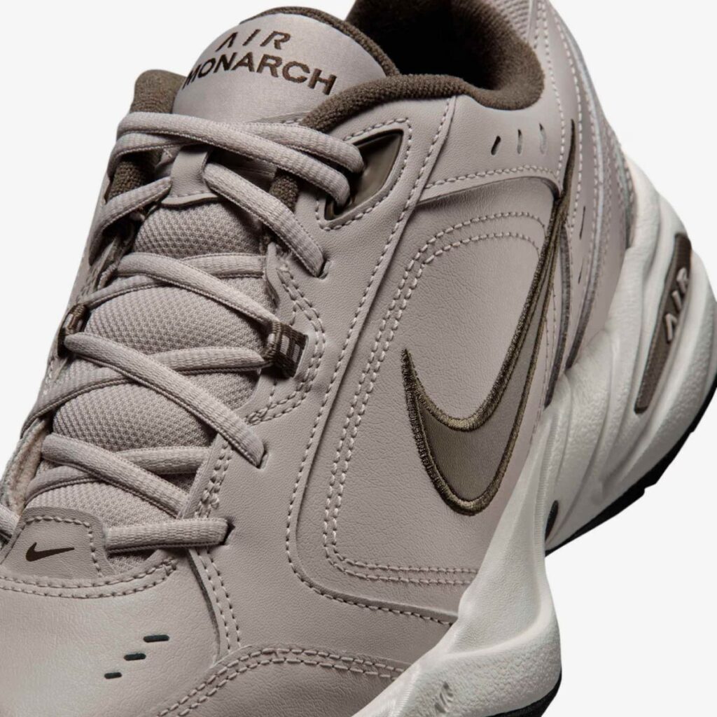 Nike Air Monarch IV "Moon Particle Dark Hazel"