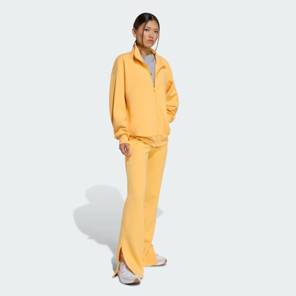 Calça Flare Adidas Soft Lux