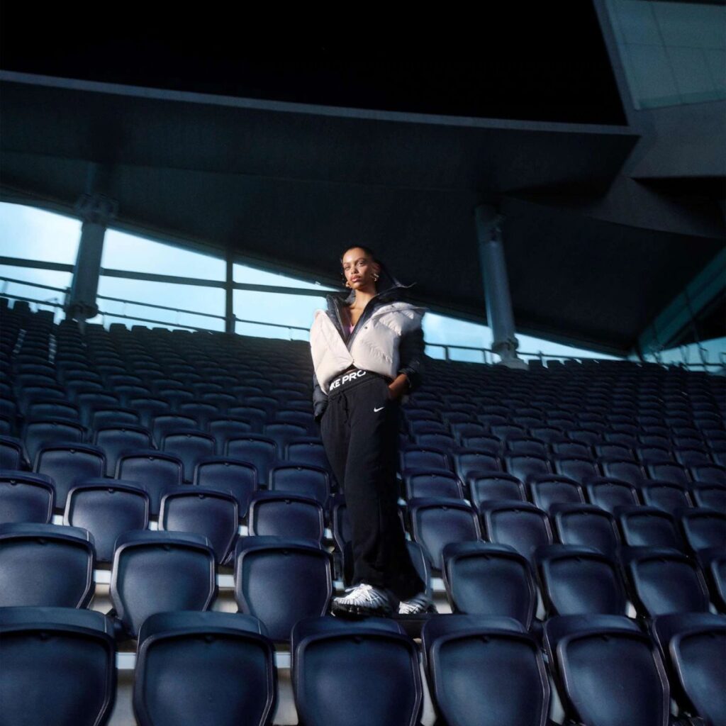 Calça Nike Sportswear Phoenix Fleece Feminina