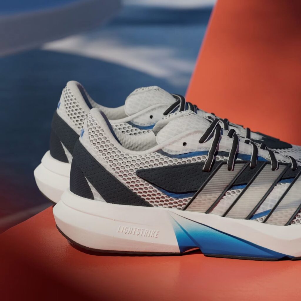 Adidas Lightblaze "Off White Bright Royal"