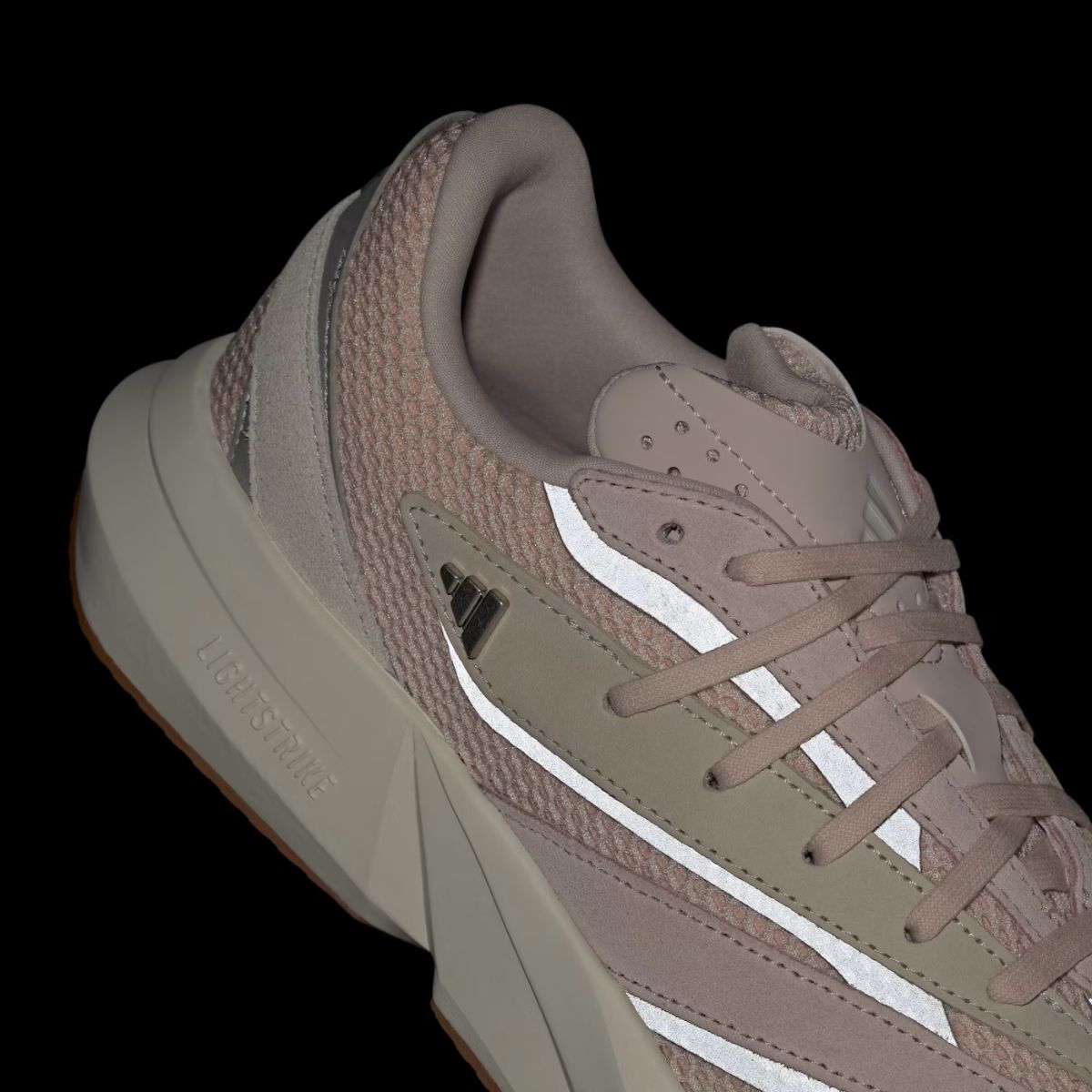 Adidas Lightblaze
