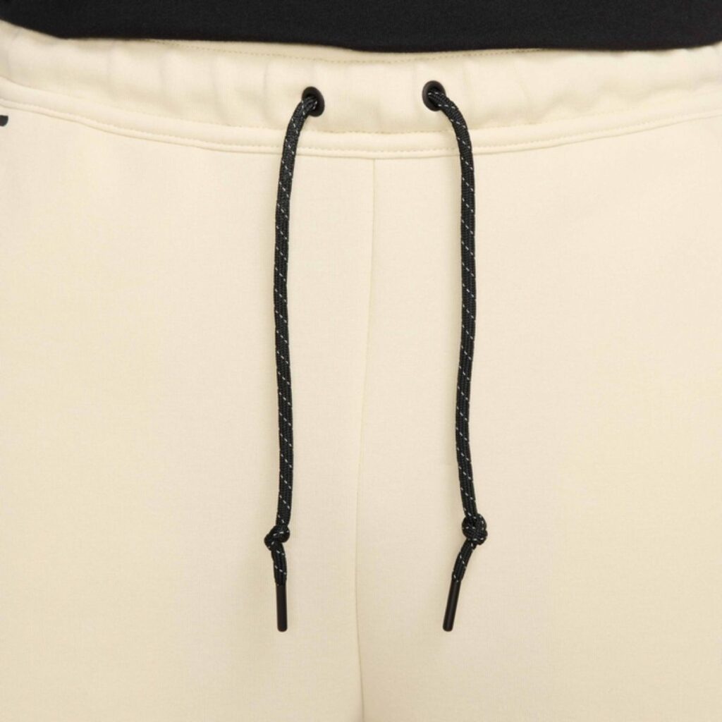 Calça Nike Sportswear Tech Fleece