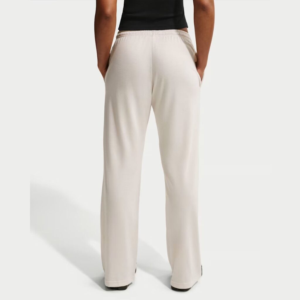 Calça Nike Sportswear Chill Knit