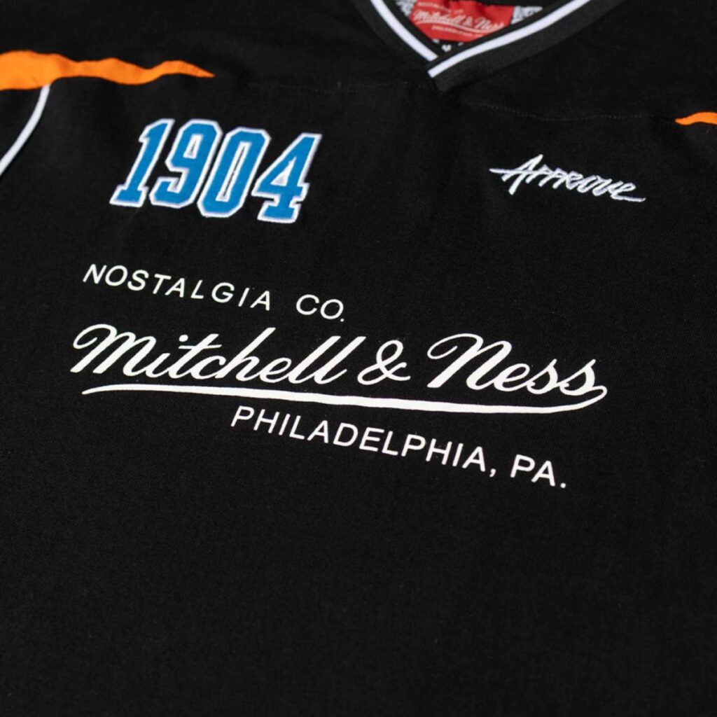 Camiseta Box Approve X Mitchell And Ness Preto