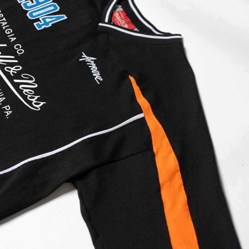 Camiseta Box Approve X Mitchell And Ness Preto