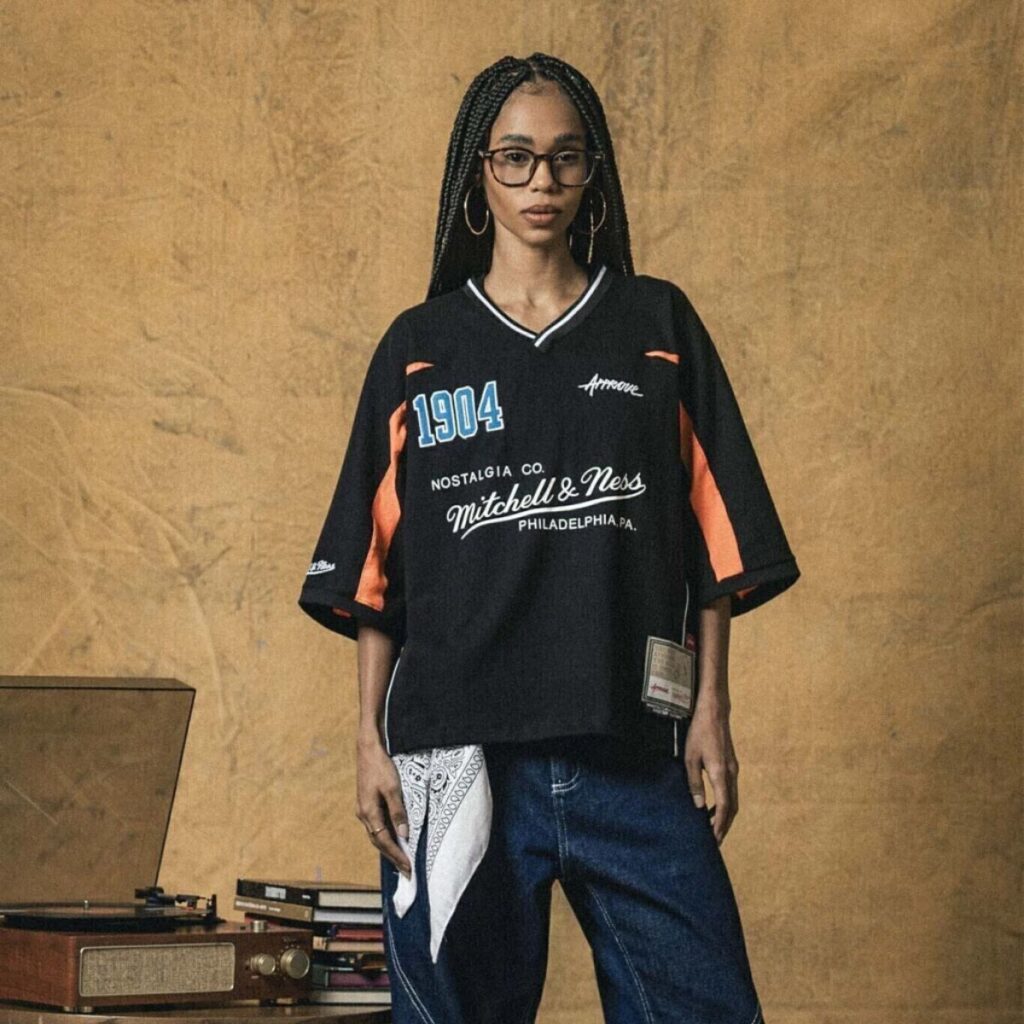 Camiseta Box Approve X Mitchell And Ness Preto