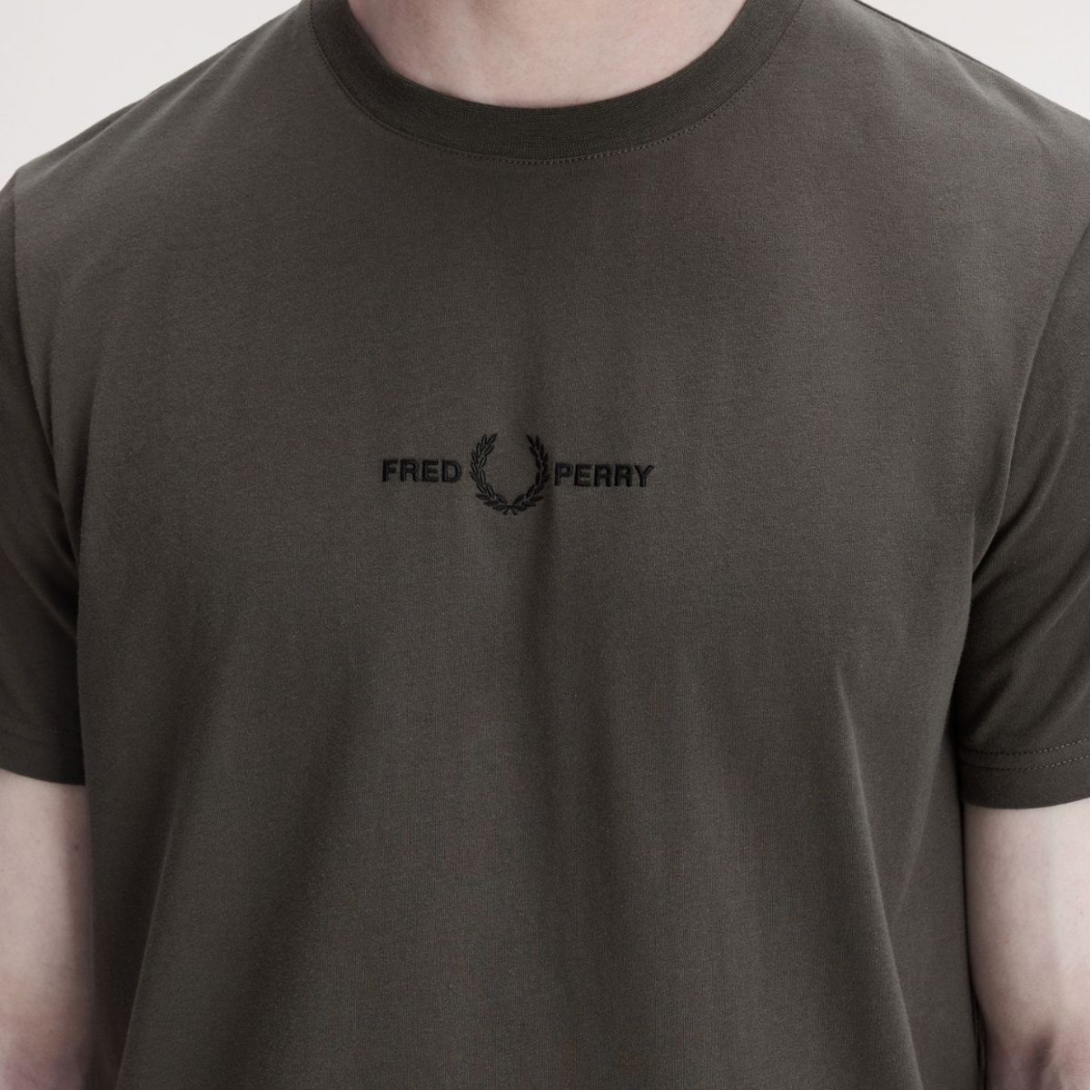 Camiseta Fred Perry Embroidered