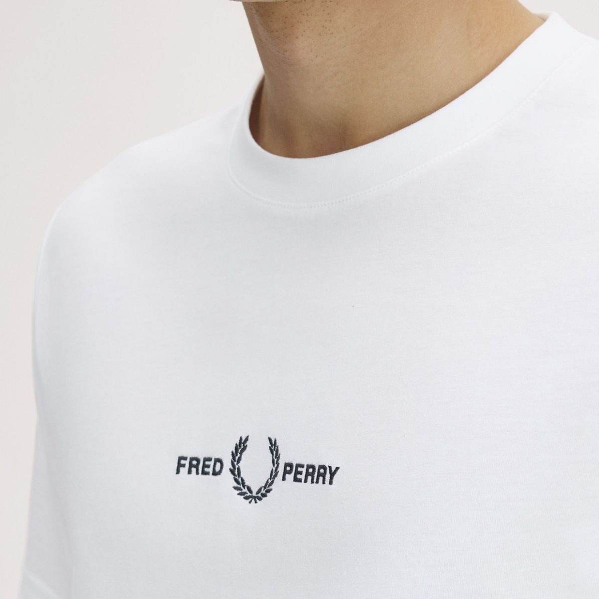 Camiseta Fred Perry Embroidered