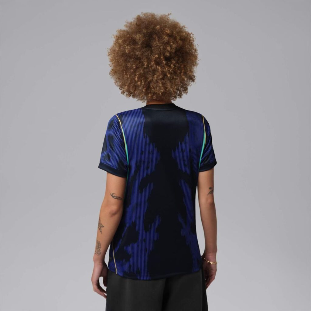 Camiseta Jordan II Brasil Torcedora Pro 2026/27 Feminina