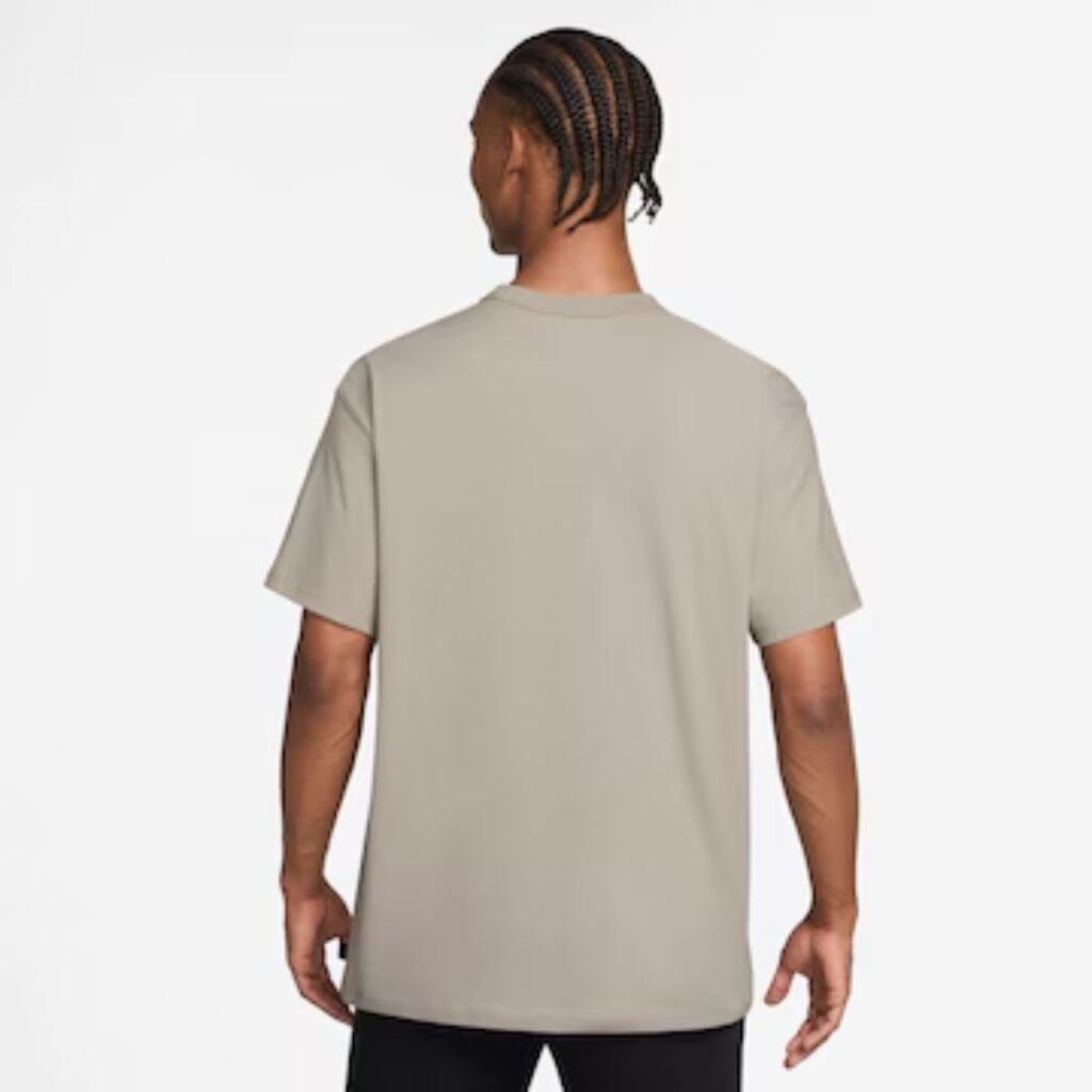 Camiseta Nike Sportswear Premium Essentials Masculina