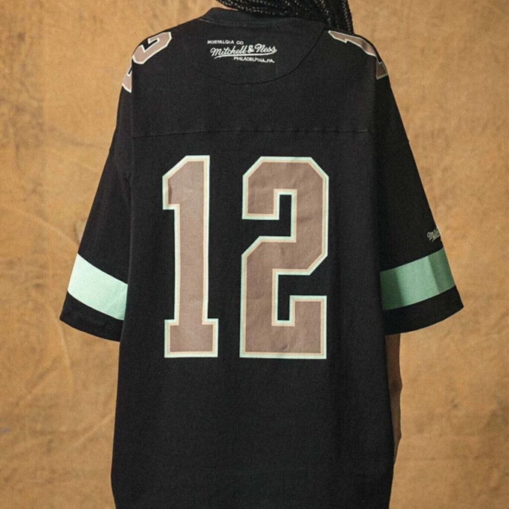 Camiseta Over Approve X Mitchell & Ness PretoCamiseta Over Approve X Mitchell & Ness Preto